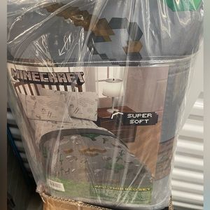 I have 2 brand new in bag 4 piece Minecraft Twin Bed sets.